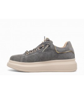 TOSCA BLU Sneaker slip-on Chic in suede con perle SF2501S008/C74