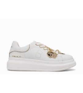 TOSCA BLU Sneaker Chic con pendagli cuore SF2501S013