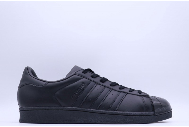 ADIDAS SUPERSTAR Sneakers...