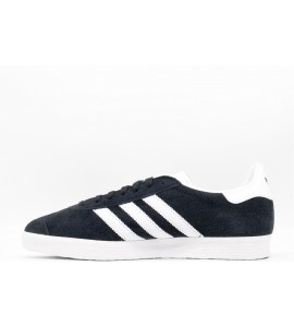 ADIDAS Scarpe Gazelle. Un modello low-top intramontabile