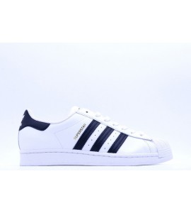 ADIDAS Scarpe Superstar con stringhe