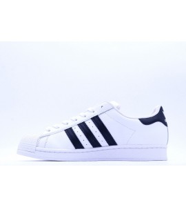 ADIDAS Scarpe Superstar con stringhe
