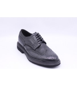 MIGLIORE Stringata in pelle di colore nero