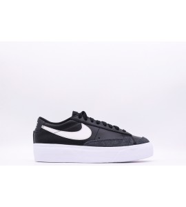 NIKE Blazer Low Platform