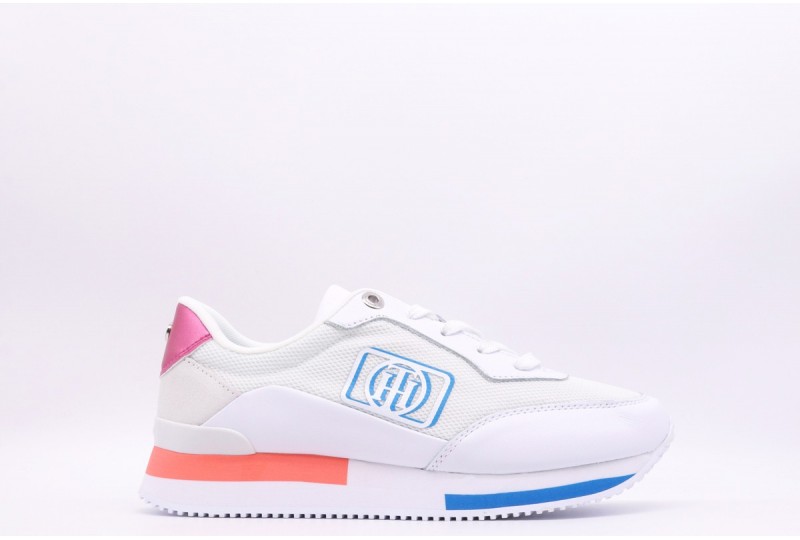 TOMMY HILFIGER SNEAKERS...