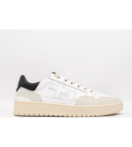 GIO + Sneakers Leonard