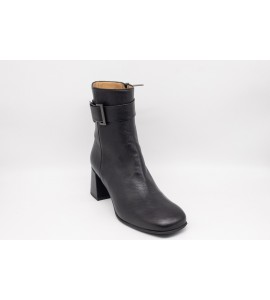 DONNA SOFT Tronchetti in pelle nera
