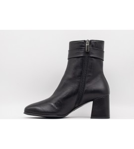 DONNA SOFT Tronchetti in pelle nera
