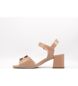 NERO GIARDINI Sandali donna in vernice