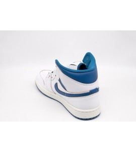 NIKE Air Jordan 1 Mid SE