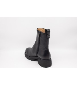 DONNA SOFT Stivaletti Beatles in pelle nera
