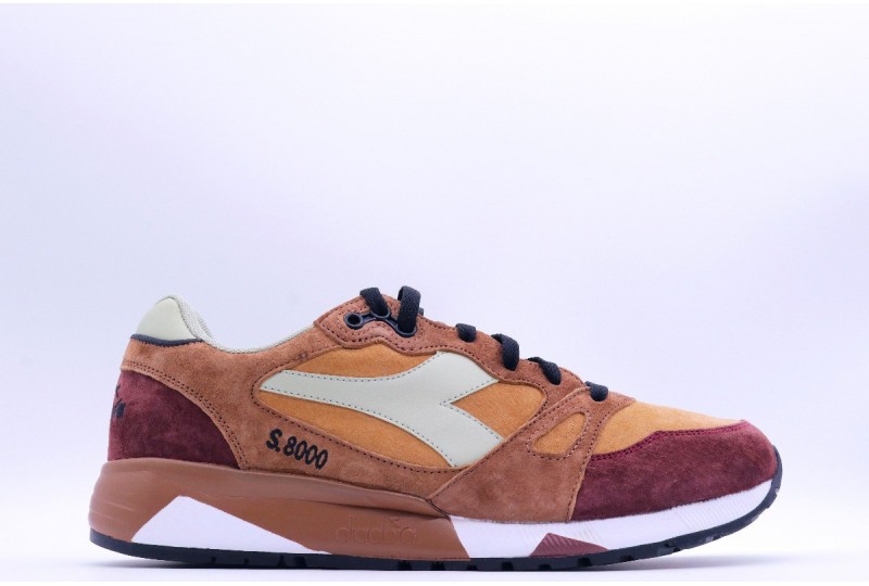 DIADORA  S8000 OVERLAND...