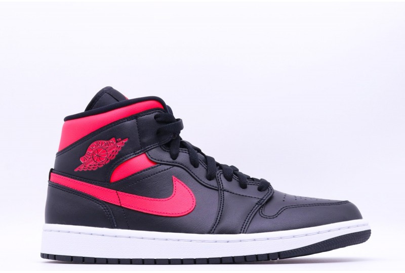 NIKE AIR JORDAN 1 MID Sneakers