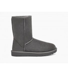 UGG Classic Short II Stivali