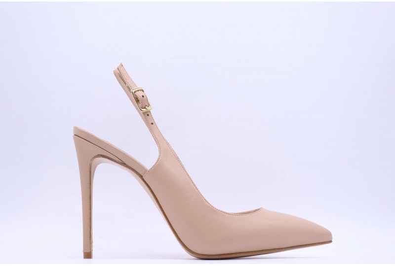 GIANMARCO F. Chanel Donna...