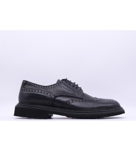 MIGLIORE Stringata in pelle di colore nero