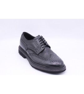MIGLIORE Stringata in pelle di colore nero