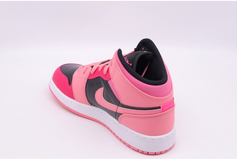 NIKE AIR JORDAN 1 MID Sneakers