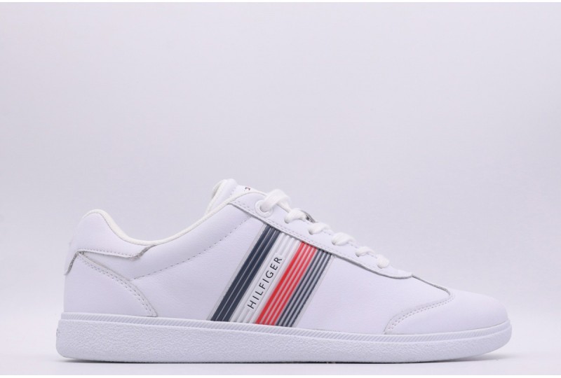 TOMMY HILFIGER SNEAKERS in...