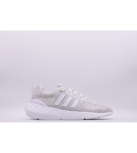 ADIDAS SWIFT RUN 22 Sneakers