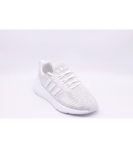 ADIDAS SWIFT RUN 22 Sneakers