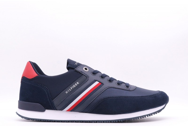TOMMY HILFIGER SNEAKERS...