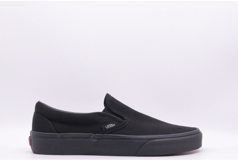 VANS SCARPE CLASSIC SLIP-ON