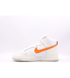 NIKE Dunk Hi