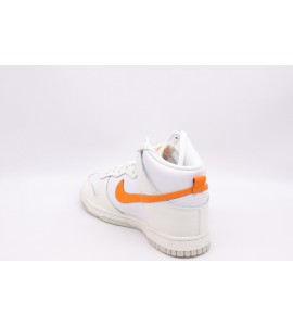 NIKE Dunk Hi