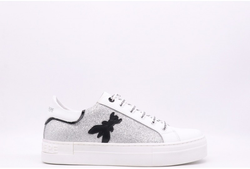 PATRIZIA PEPE Sneakers...