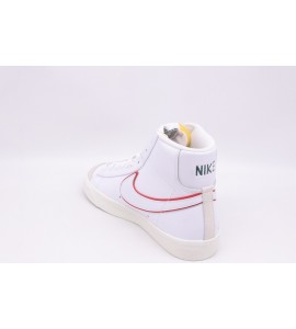 NIKE BLAZER MID ’77