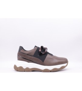 LADY SOFT Sneakers con dettaglio catena