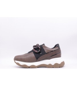 LADY SOFT Sneakers con dettaglio catena