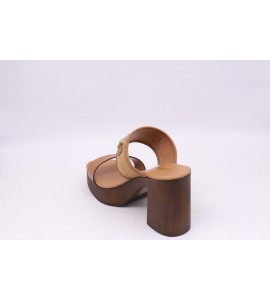 ALVIERO MARTINI Sandalo donna con tacco in legno