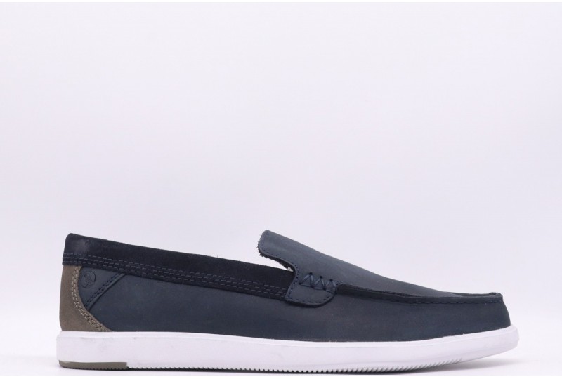 CLARKS Bratton Loafer