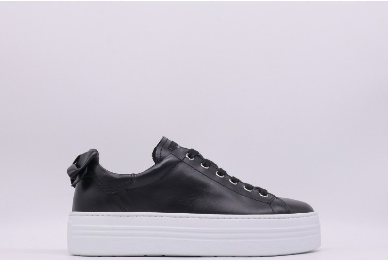 NERO GIARDINI Sneakers in...