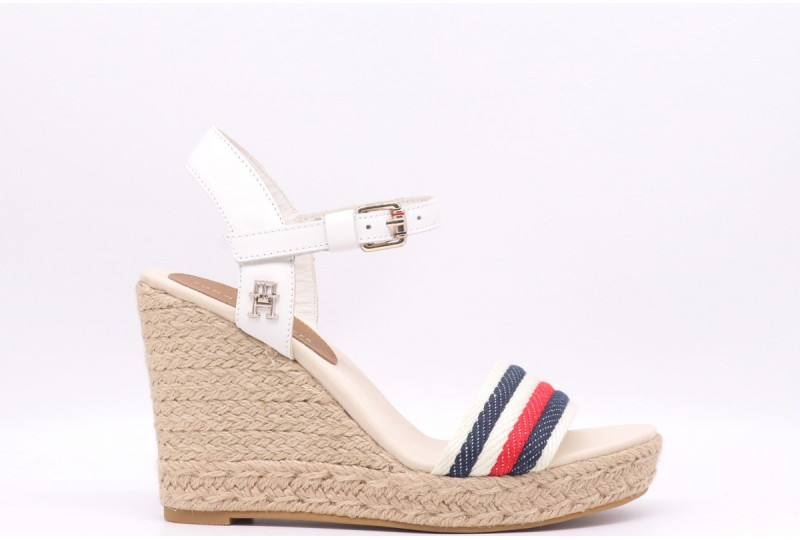 TOMMY HILFIGER SANDALI