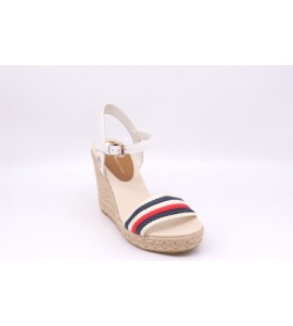 TOMMY HILFIGER SANDALI