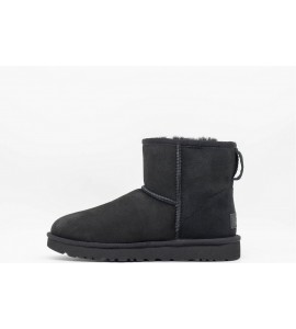 UGG Classic Mini II Stivali