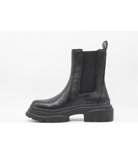 STEVE MADDEN HEADQRTR BLK ACTION LEA