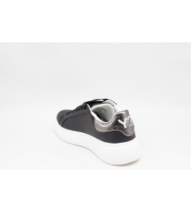 Y-NOT Sneakers donna white silver metal