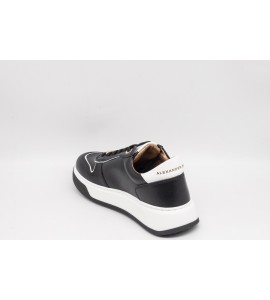 ALEXANDER SMITH HARROW WOMAN BLACK