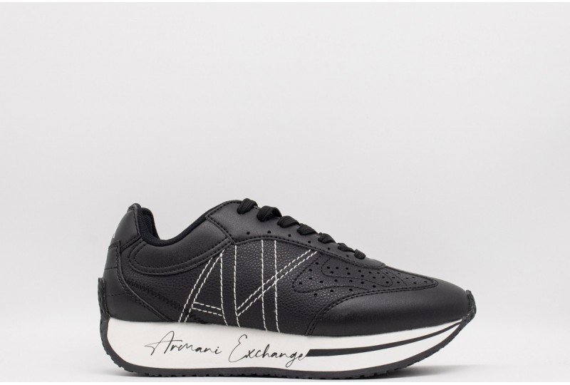 ARMANI EXCHANGE Sneakers in...