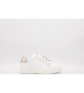 PATRIZIA PEPE Sneakers con dettaglio passalacci