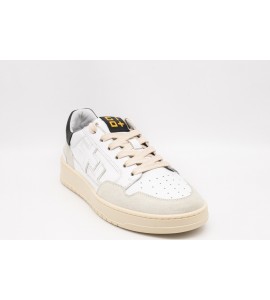 GIO + Sneakers Leonard