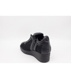 AGILE BY RUCOLINE JACKIE 226