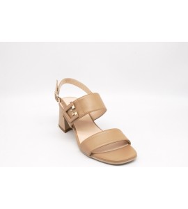 NERO GIARDINI Sandali donna in pelle