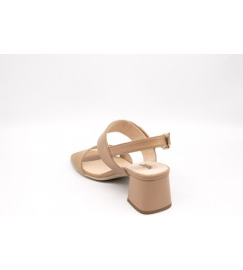 NERO GIARDINI Sandali donna in pelle