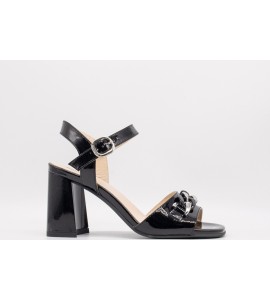 NERO GIARDINI Sandali donna in vernice