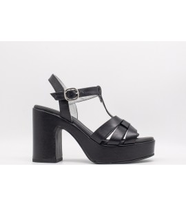 NERO GIARDINI Sandali donna in pelle